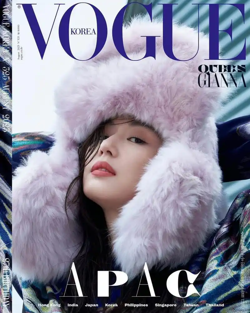 全智贤登上《vogue 》韩版8月刊封面