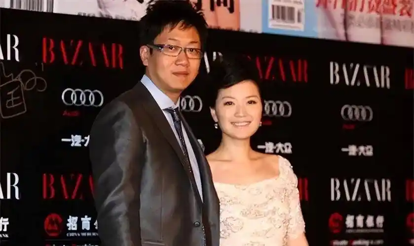 原创主持人林海两任妻子都是同行如今51岁生活十分幸福