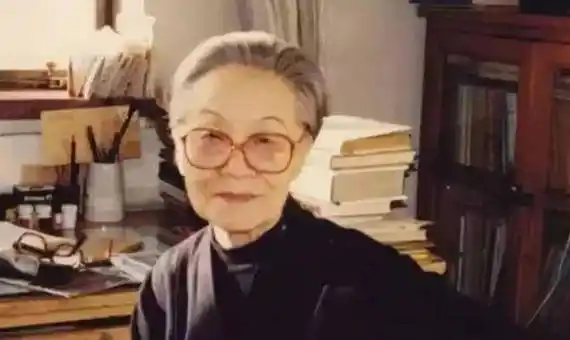 杨绛评价张爱玲:长得难看,一脸"花生米",文笔不错,意境卑下_爱情_照片