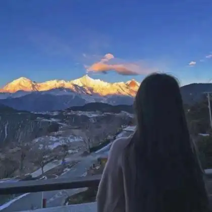 女生头像真人背影仙气 高清好看安静优雅的头像女背影仙气十足图睡