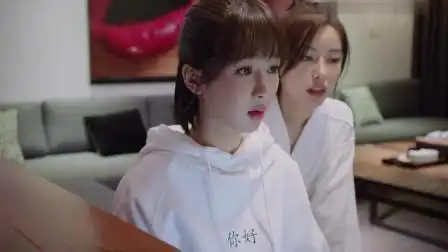 亲爱的热爱的:蓝莓老公听到佟年见到韩商言激动坏了,永远的枪神