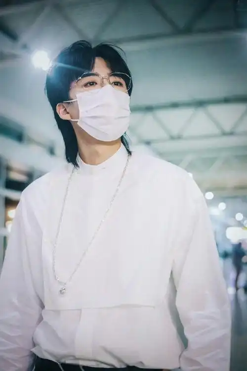 刘宇宁燕子京##刘宇宁紫川