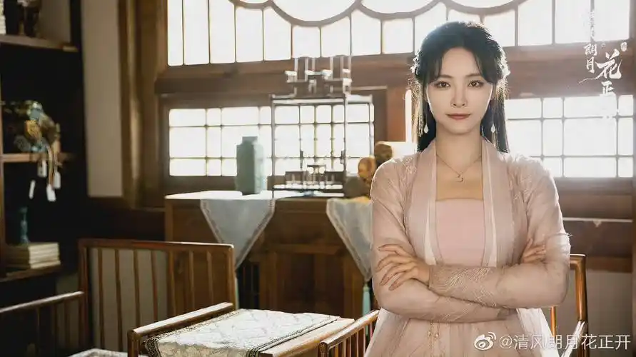kiki许佳琪新剧《清风朗月花正开》开播……_陈朗_事业_美女