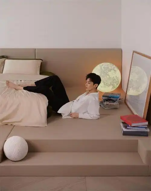 白敬亭:治愈系的"秘密基地"