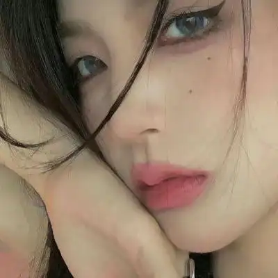 网络爆火女生头像