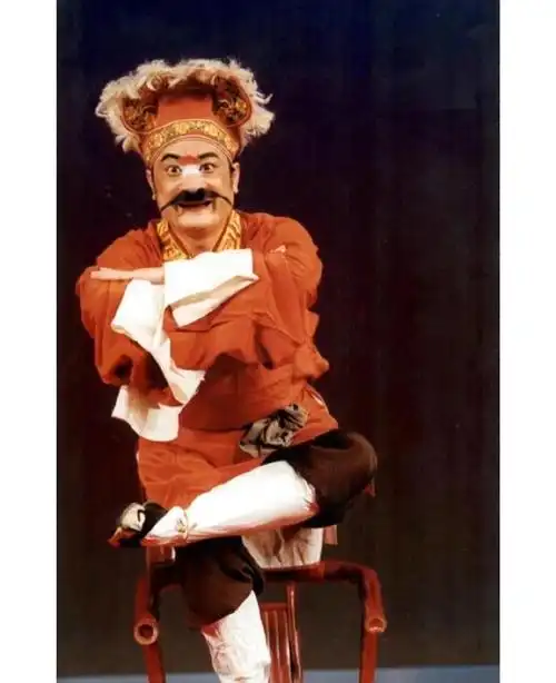 今天重温了潮剧《柴房会》,方展荣老师扮演的李老三一角,让我感慨万千