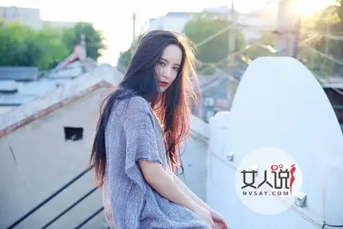 张晓唯整容前后对比图 张晓唯个人资料照片(2)