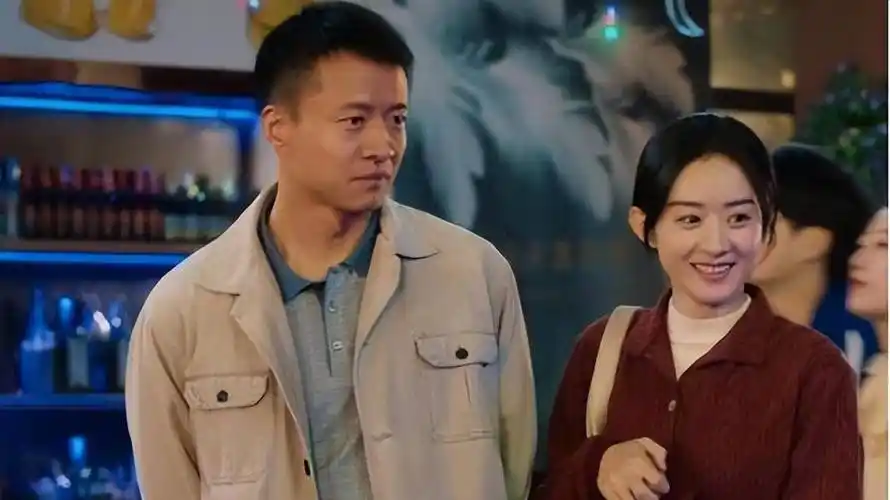 唐曾:戏中有个美女,戏外未婚,身边却有个"小老婆"_马栓_小时候_父母