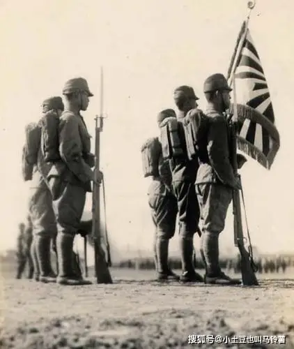 38张,二战日本军人老照片:身材矮小,装备精良