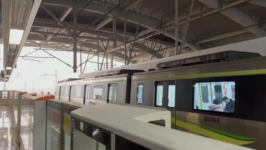 【西安地铁】【拍摄设备横评】西安地铁5号线 0519号车 高桥站 往