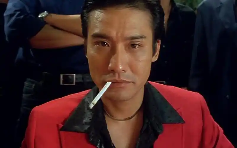 梁家辉不愧是实力派影帝,抽根烟都如此的霸气_哔哩哔哩_bilibili