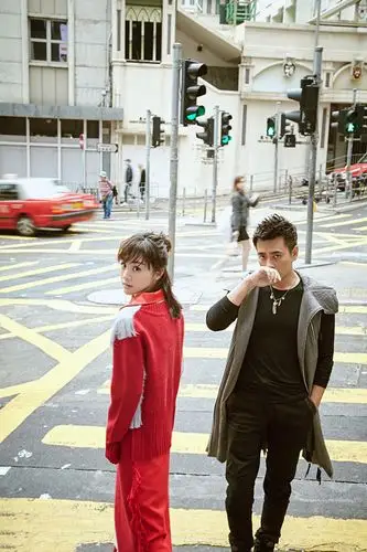 陈龙章龄之香港幸福街拍高清图片