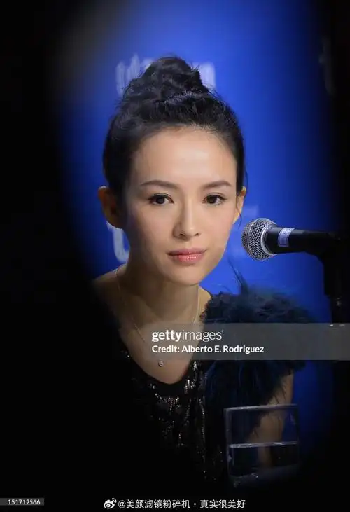 投稿章子怡早期生图分享 cr logo#章子怡汪峰 离婚