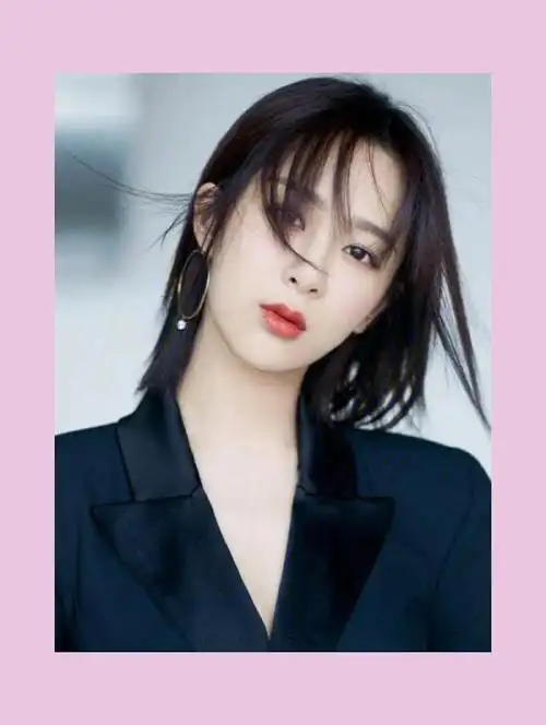 杨紫的粉丝宝宝们喜欢她哪种发型呢