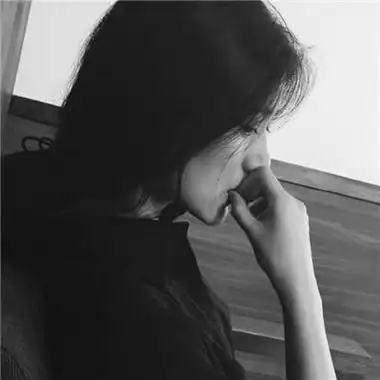 快手头像女生黑白伤感大全112