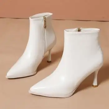 奕辕大东高跟鞋尖头冬天短靴女2022秋冬新款时尚外穿瘦瘦鞋细跟百搭马