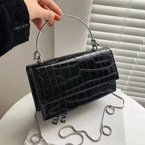 小包包女2021新款潮斜挎包女ins法国小众高