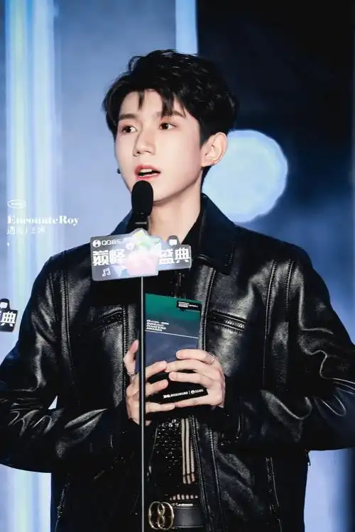 王源超话#王源绿海#  最佳演唱会,是你的每一场,也是你的下一场.