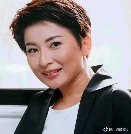 天后陈淑桦罕见近照曝光,62岁难掩苍老,当红时改名退圈至今未婚