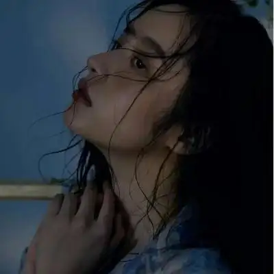 暗系头像女伤感 高清好看的头像暗色伤感图片_女生头像_美头网