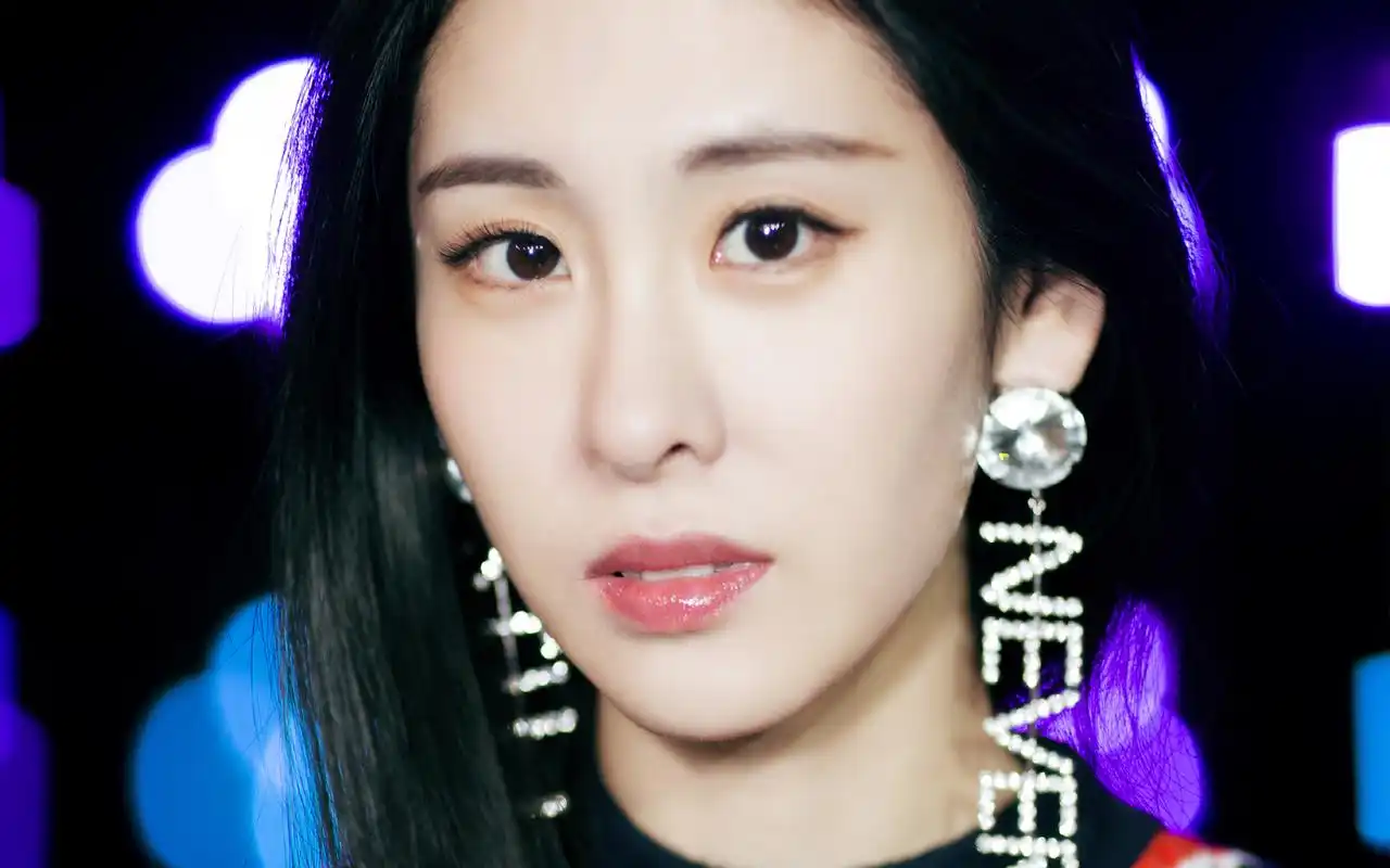 张碧晨性感图片桌面电脑壁纸