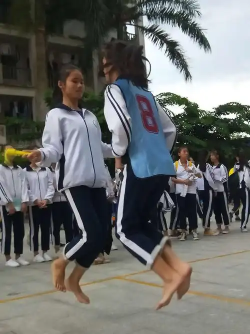 儋州市第五中学第一届跳绳比赛"彩绳飞扬 律动精彩"