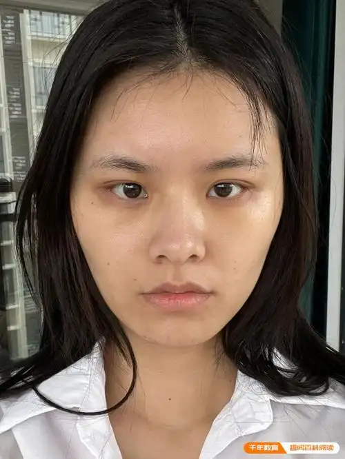 我们普通人跟天然大美女就差在皮肤吧!俗话说得好啊,一白遮百丑啊!