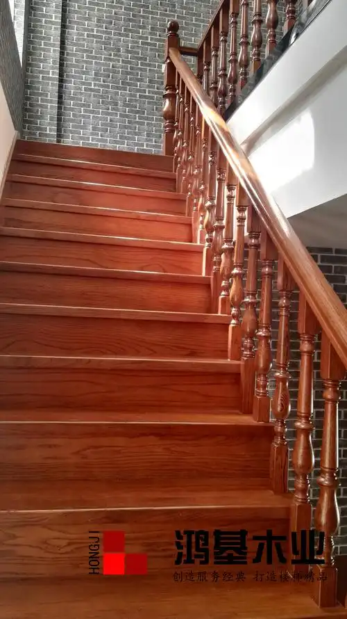 (西安市厂家直销实木楼梯)美国红橡木定制实木楼梯