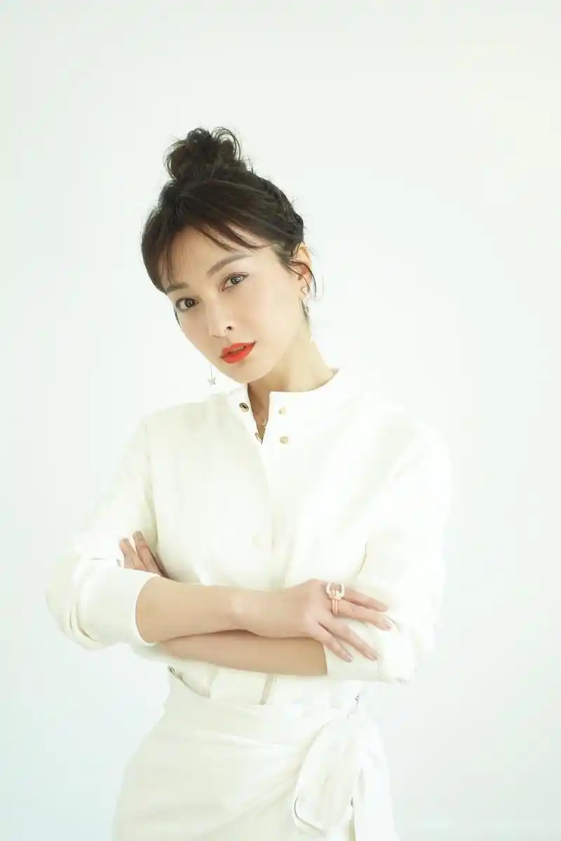 法国一个浪漫的国度,法语一种浪漫的语言,感谢法国文化 邀请吴昕 作为