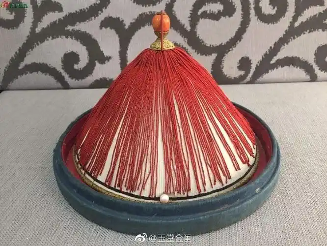 【顶戴花翎的顶珠】