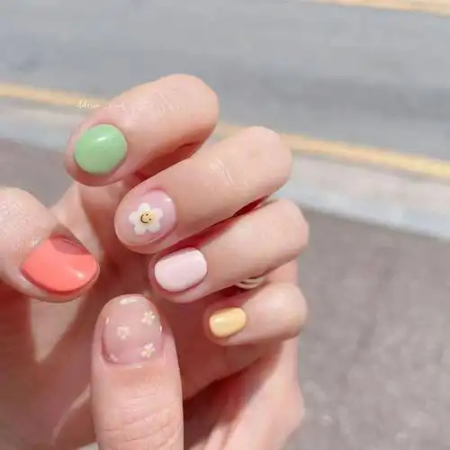 20款超适合夏天的美甲
