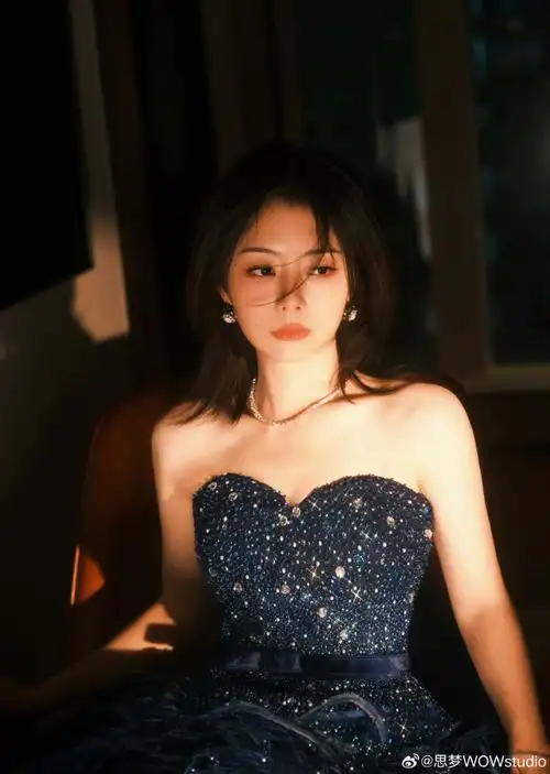 谭松韵78爱奇艺尖叫之夜发型:andy化妆:我#谭松韵