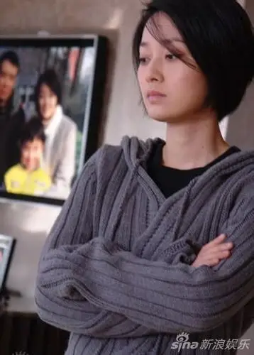 2013年,首当制片人的马伊琍与首次当导演的丈夫文章合作的电视剧《小