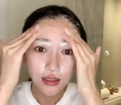 有种整容叫杨颖卸妆当她露出真正素颜后确定30岁