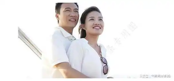 发现她离婚后住在地下室,大嫂接她回娘家|李华|张磊|小敏|坚果|我们一