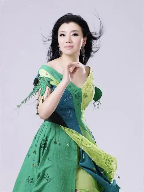 刘子琪写真曝光发行新歌感恩父母