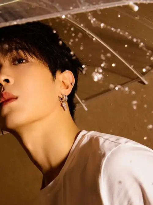 马伯骞三亚派对#马伯骞唱歌我的心动值:100% 马伯骞在海岛的星空下