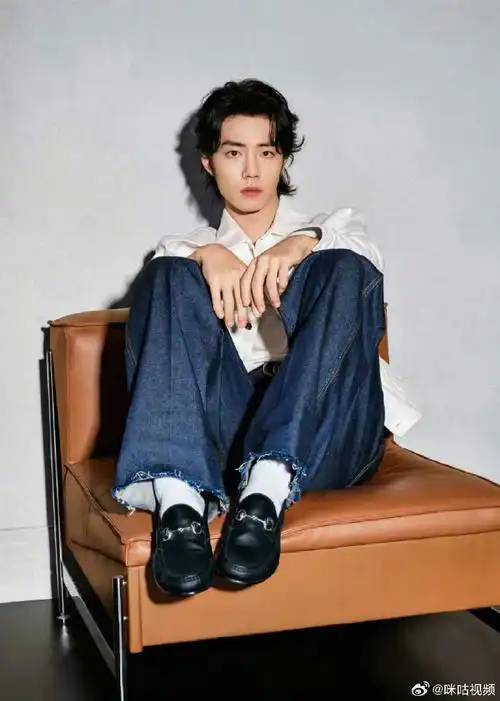 咪咕星鲜事##肖战拍的脚变装##肖战地广开始铺欧美国家了