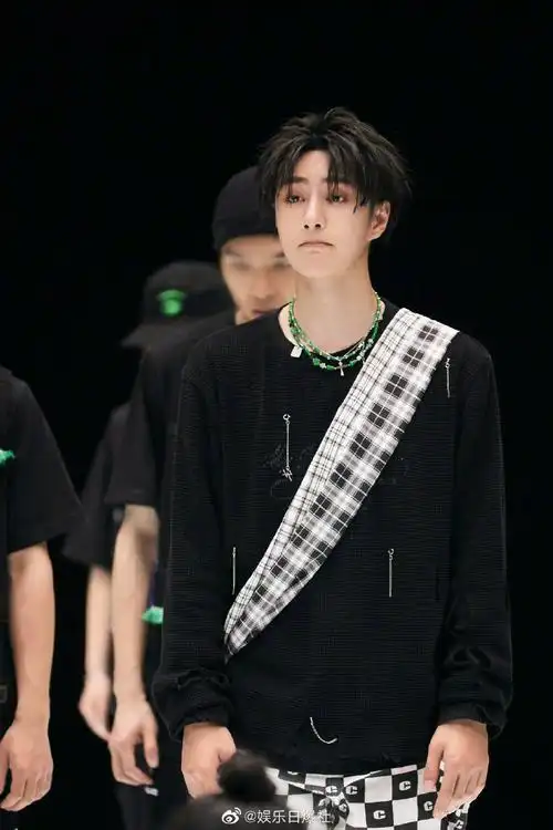 王一博swag挑眉杀##王一博这就是街舞4