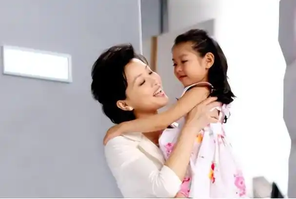 明星取名哪家强?赵文卓,靳东儿子名字令人意外,但都败给了杨澜