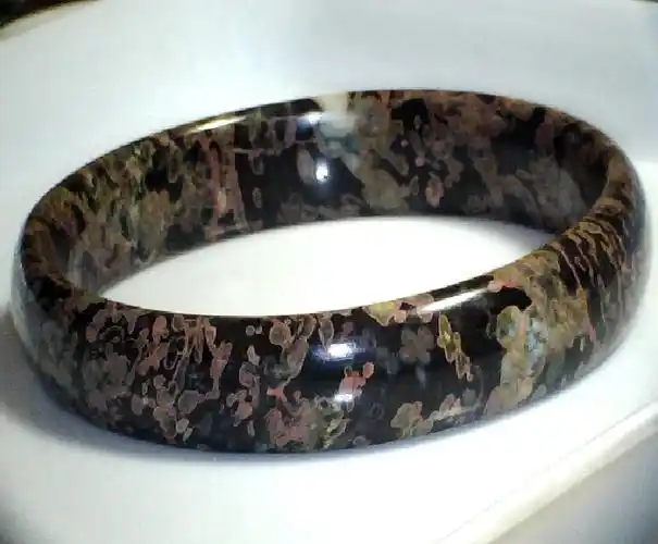 梅花玉手手镯马年春暖花开洛阳汝阳天然正宗玉石手饰