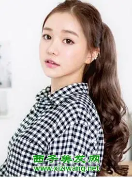 中分高马尾发型图片和扎法教程