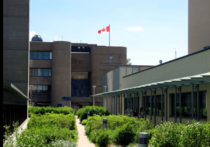 多伦多大学士嘉堡分校(university of toronto scarborough)