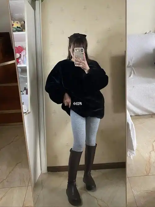 155女生冬季穿搭76毛毛外套搭骑士靴绝绝子