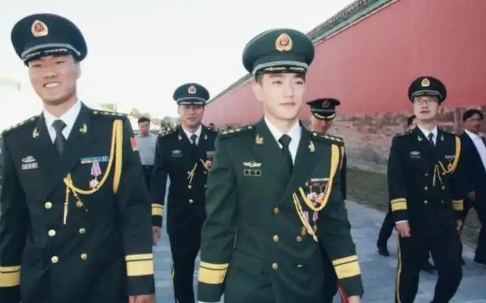 回顾张馨予丈夫何捷根正苗红未想过娶女明星婚姻中影响了她