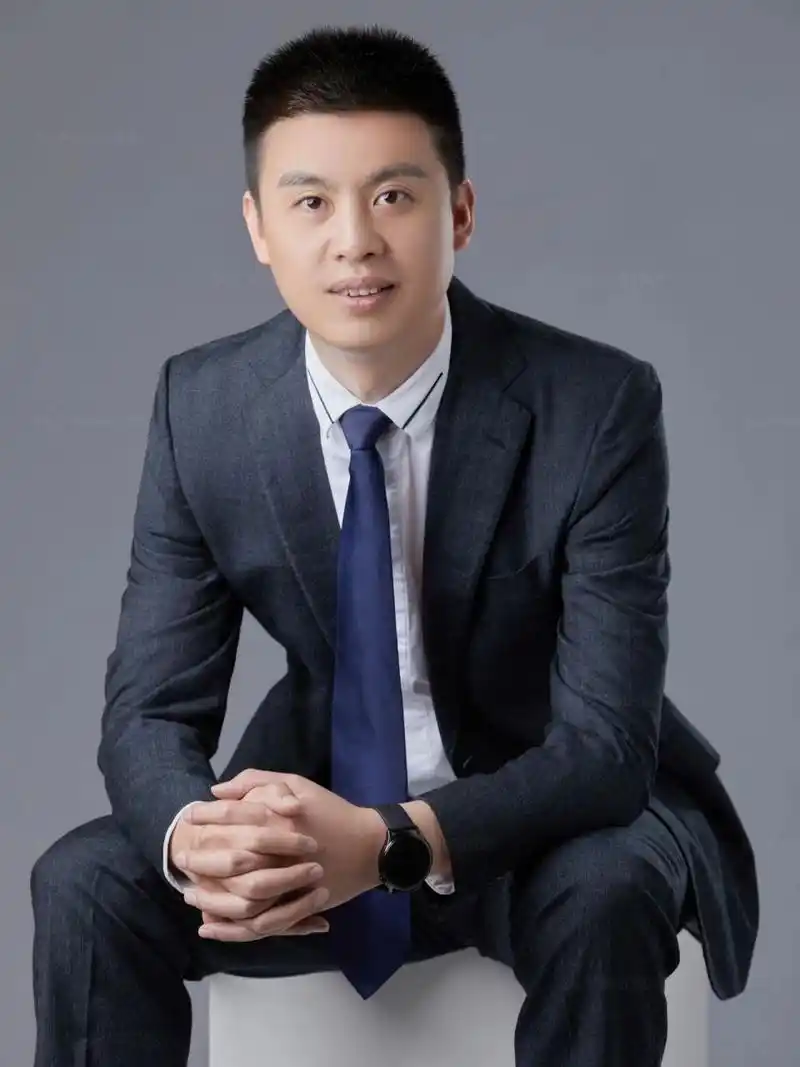 深圳男士商务正装形象照|职业照 90格子摄影工作室 一身正气的西装