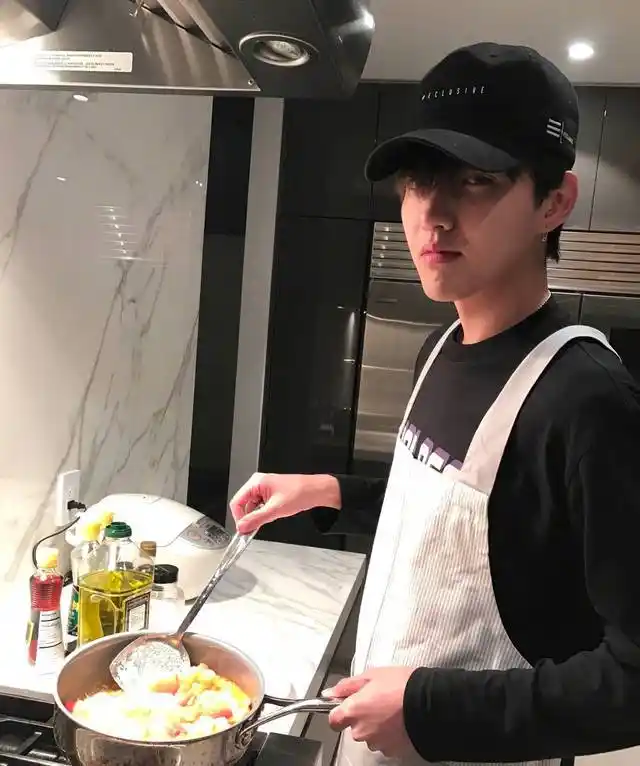 女友视觉下的吴亦凡,给你做饭带你玩,网友:觉得自己恋爱了!