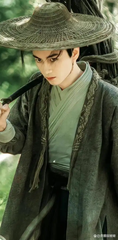 说起陈晓,这位高颜值男演员一直都是娱乐圈里公认的古装美男子,以前在