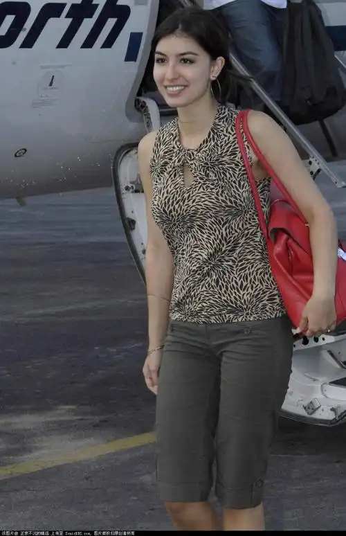 澳洲小姐东帝汶劳军