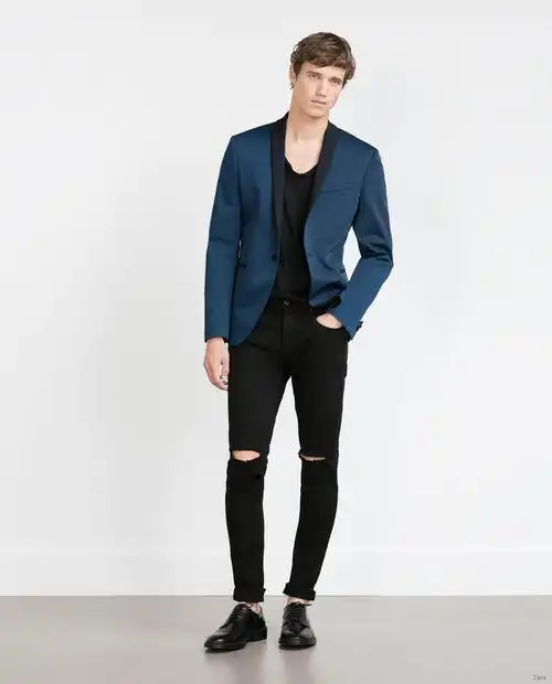 深蓝色西装外套